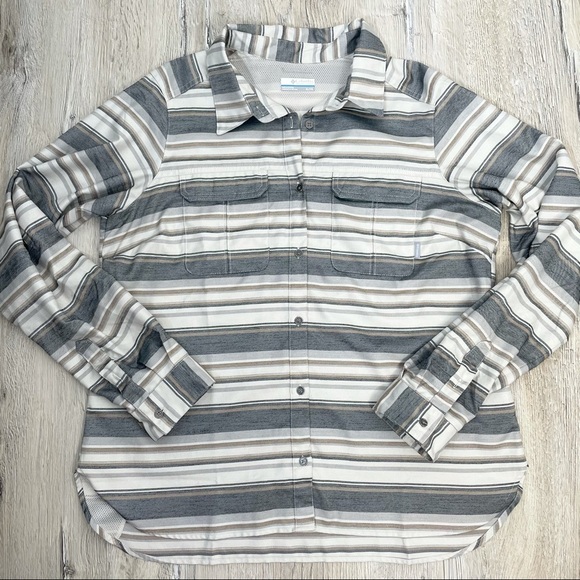 Columbia Ladies Button Down Stripe Long Sleeve Sz XL - Picture 1 of 8